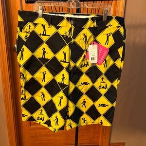 Royal & Awesome Men's Yellow and Black Golf Pattern Shorts